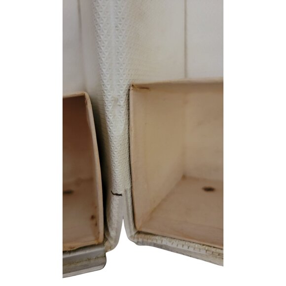 Vintage 1968 Mattel “The World of Barbie” Doll Trunk – Floral Border Design - Picture 11 of 16